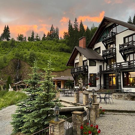 Pensiunea Poiana Izvoarelor Vatra Dornei Exteriér fotografie
